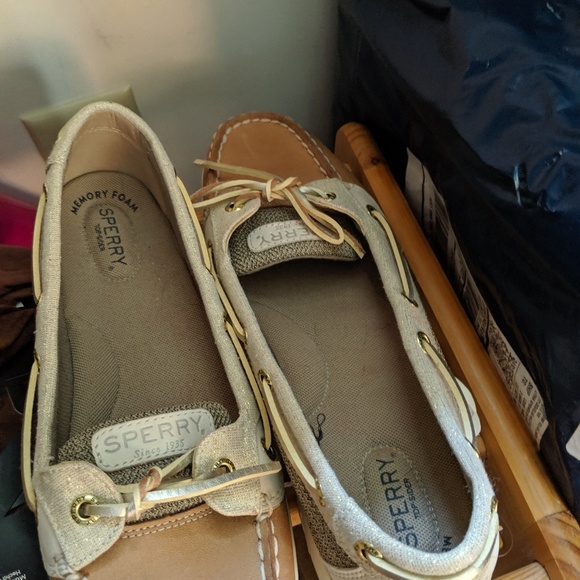 Clogs - Picture 2 of 8